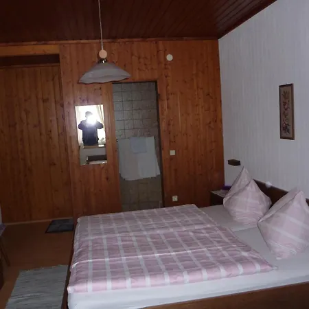 Haus Zwischenberger Homestay Doelsach